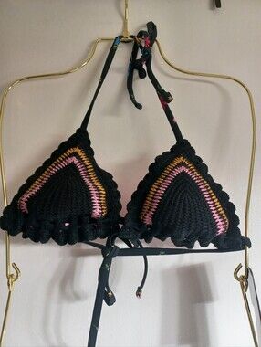 Salt + Cove Black and Pink Bikini Top with Black Trim XS NWT